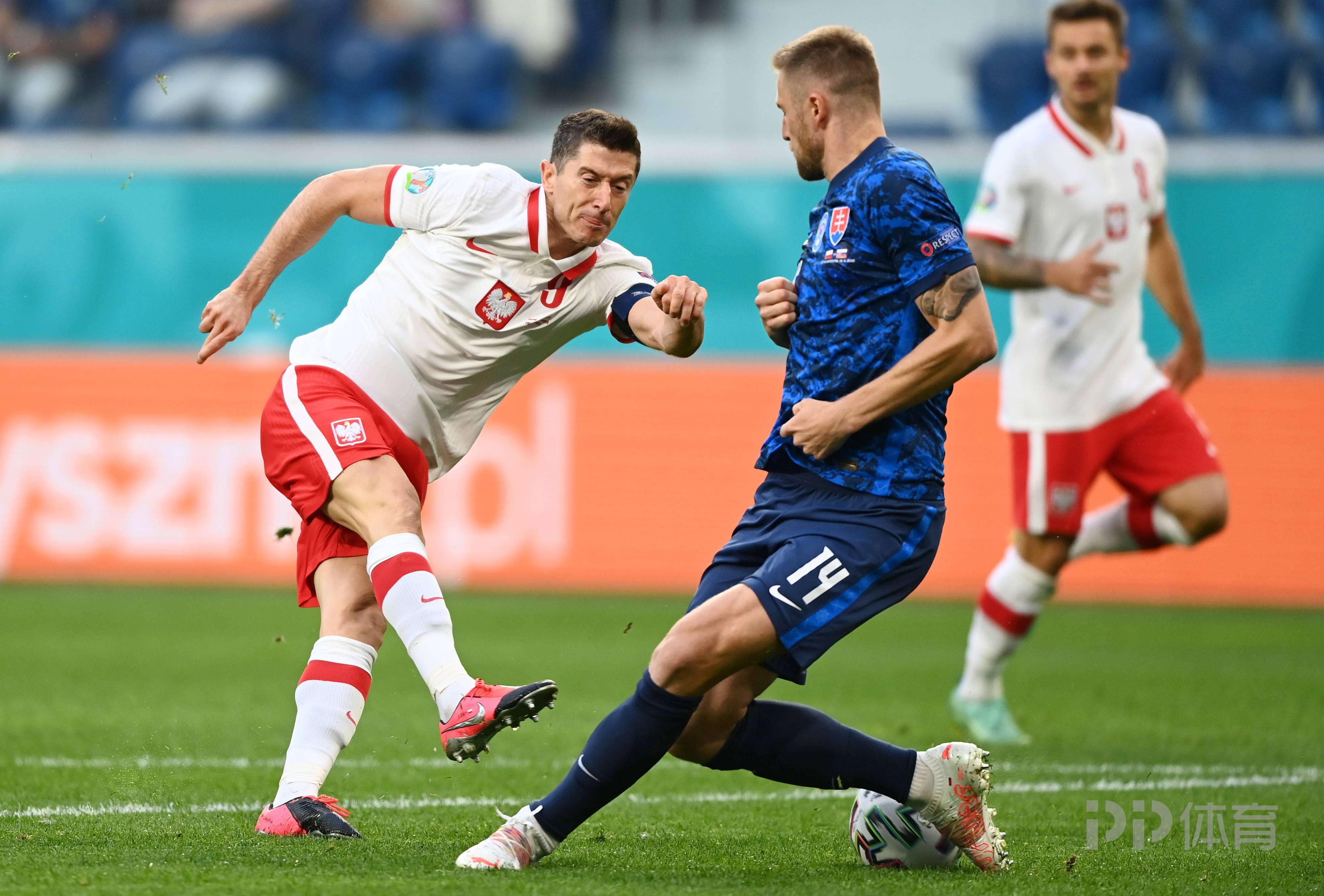 纪录刷新!欧洲职业球队正面对强大对手 纪录刷新!欧洲职业球队正面对强大对手