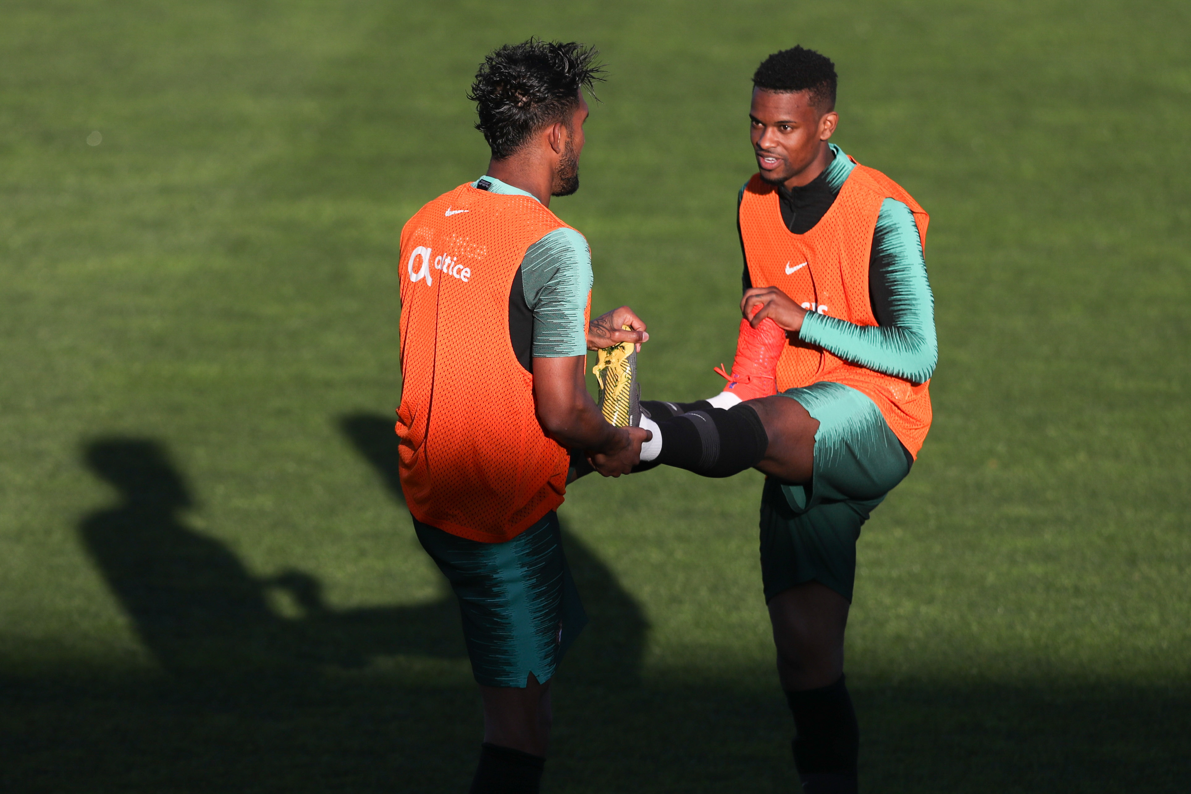 欧预赛在即,球员备战气氛浓 欧预赛在即,球员备战气氛浓