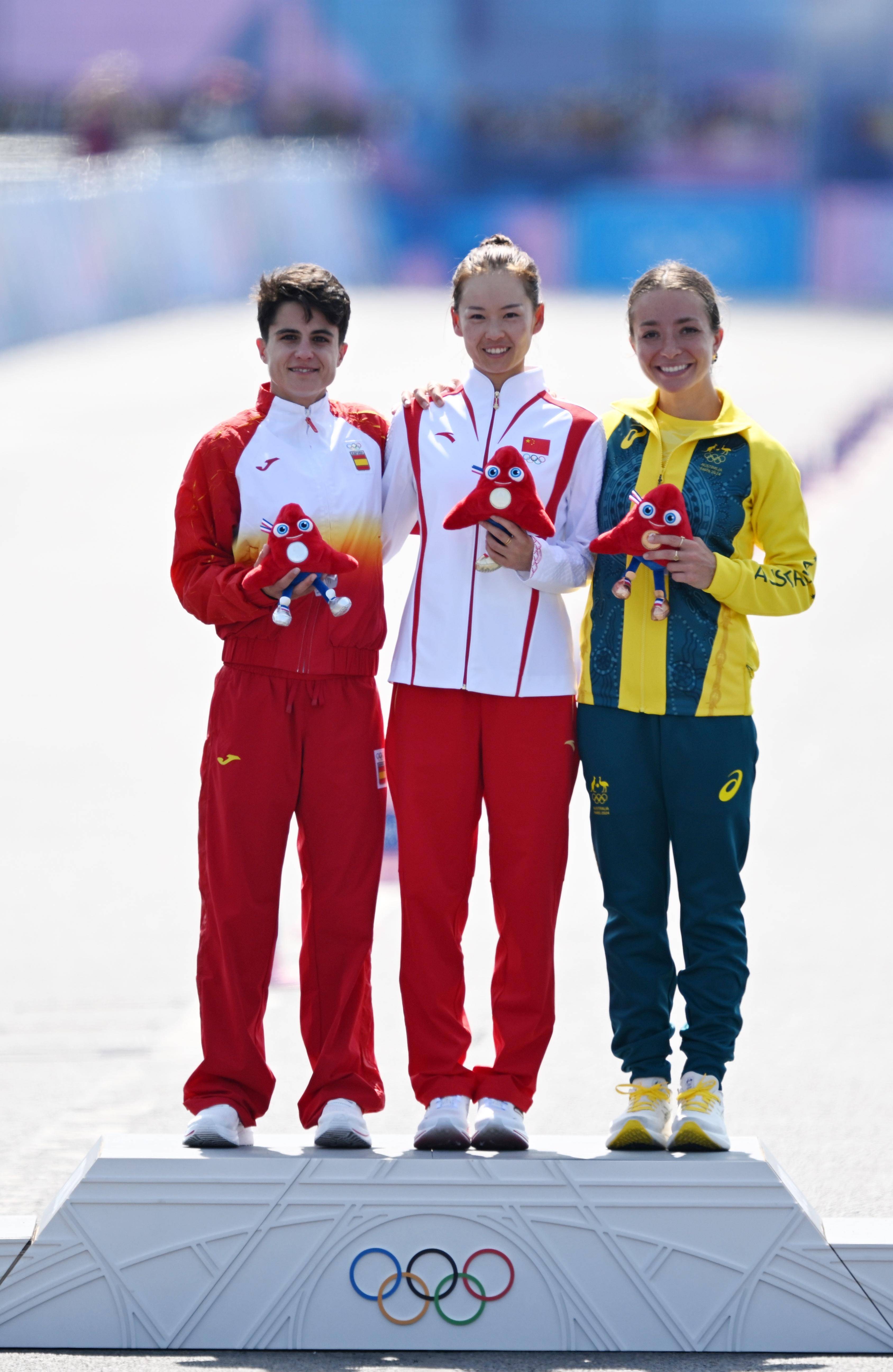 田径项目:美国选手刷新世界纪录,一骑绝尘 田径项目:美国选手刷新世界纪录,一骑绝尘