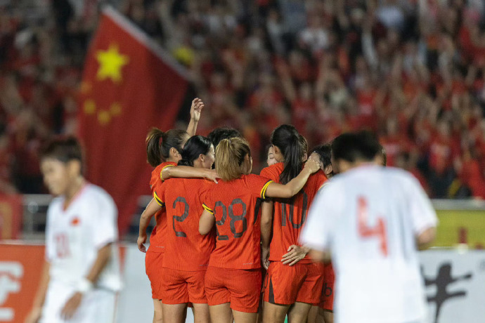 热门对话!女足硬战在即,势均力敌谁能笑到最后 热门对话!女足硬战在即,势均力敌谁能笑到最后