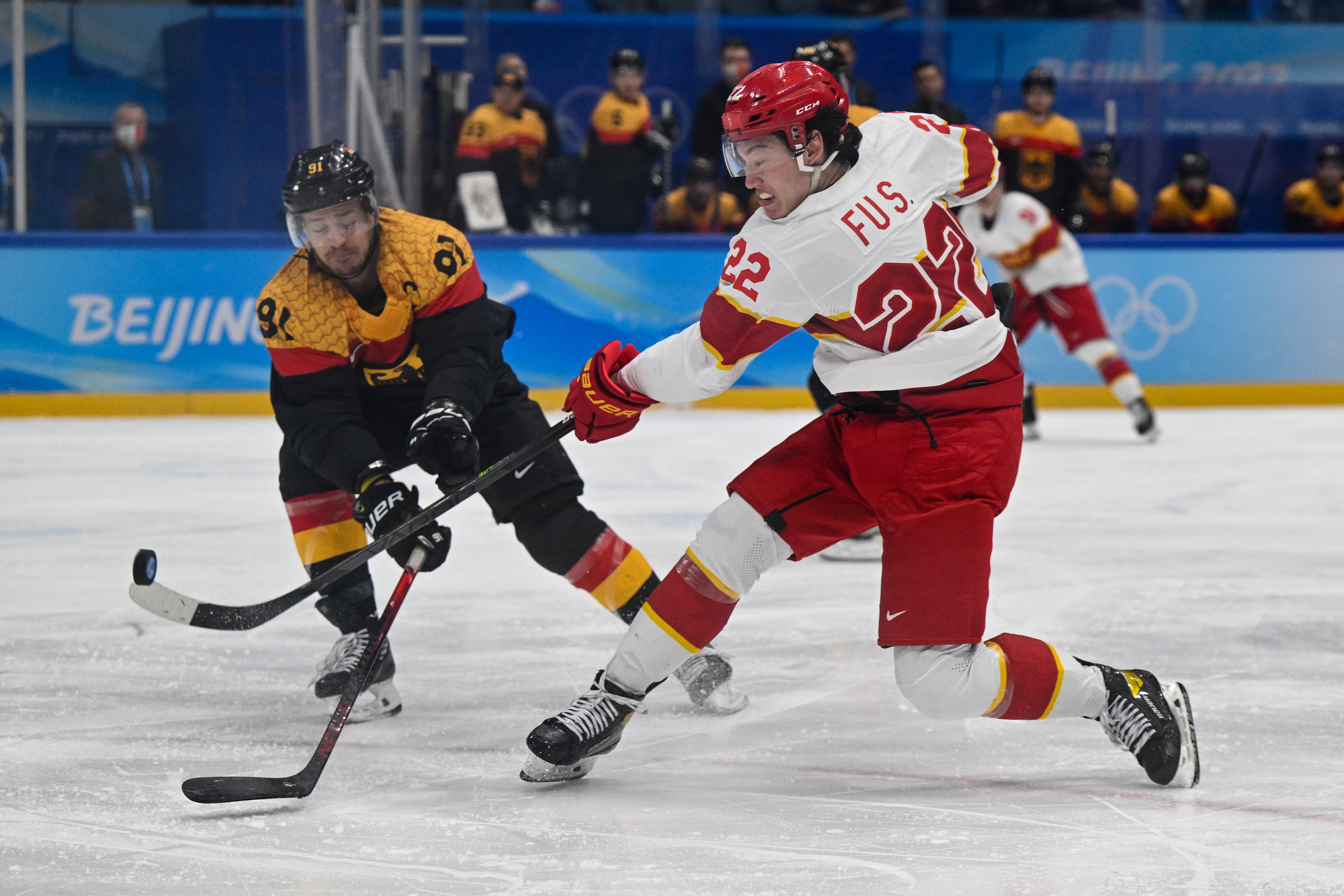 拉萨球队备战欧国联,士气高昂面对强敌 拉萨球队备战欧国联,士气高昂面对强敌