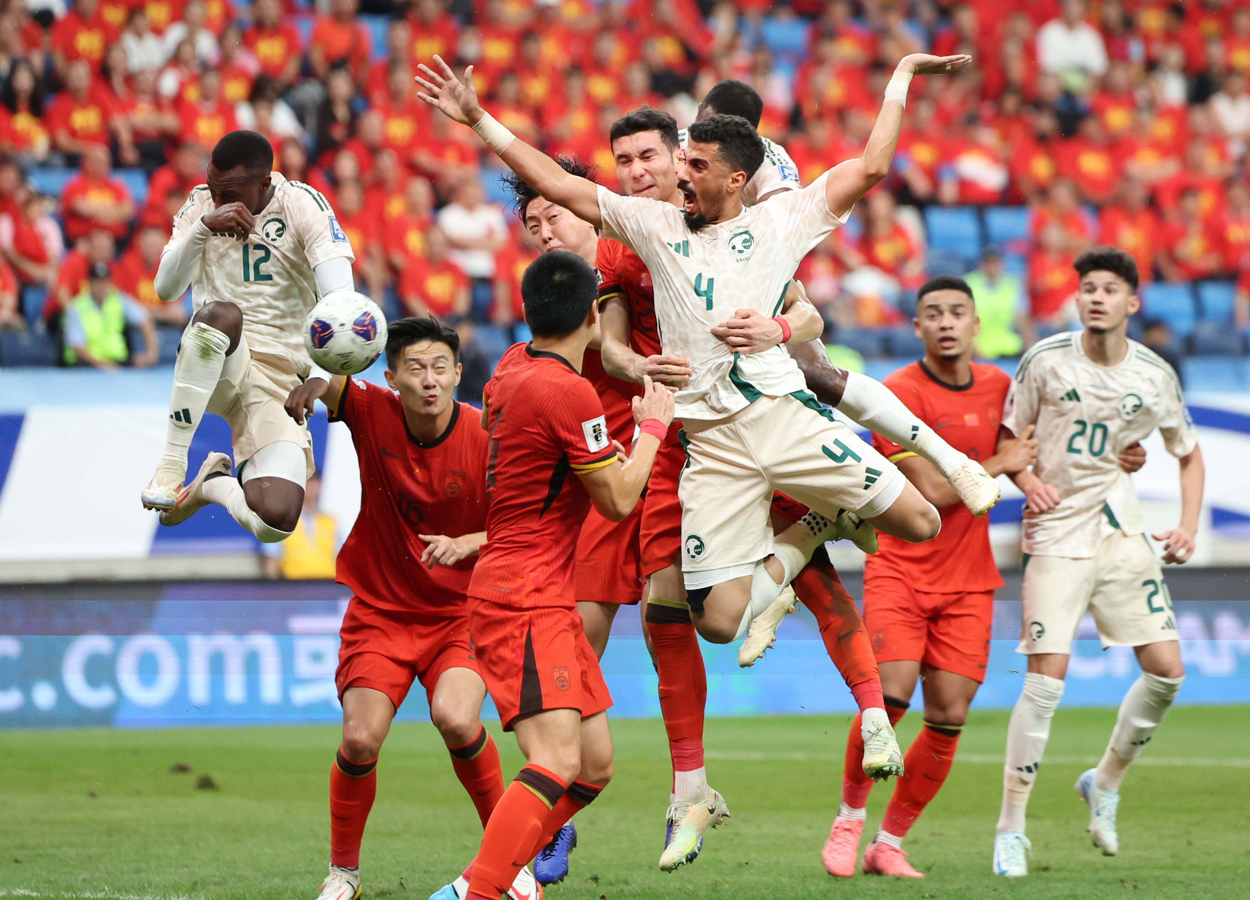 阿尔巴尼亚队力挫欧洲国家联赛对手，取得胜利