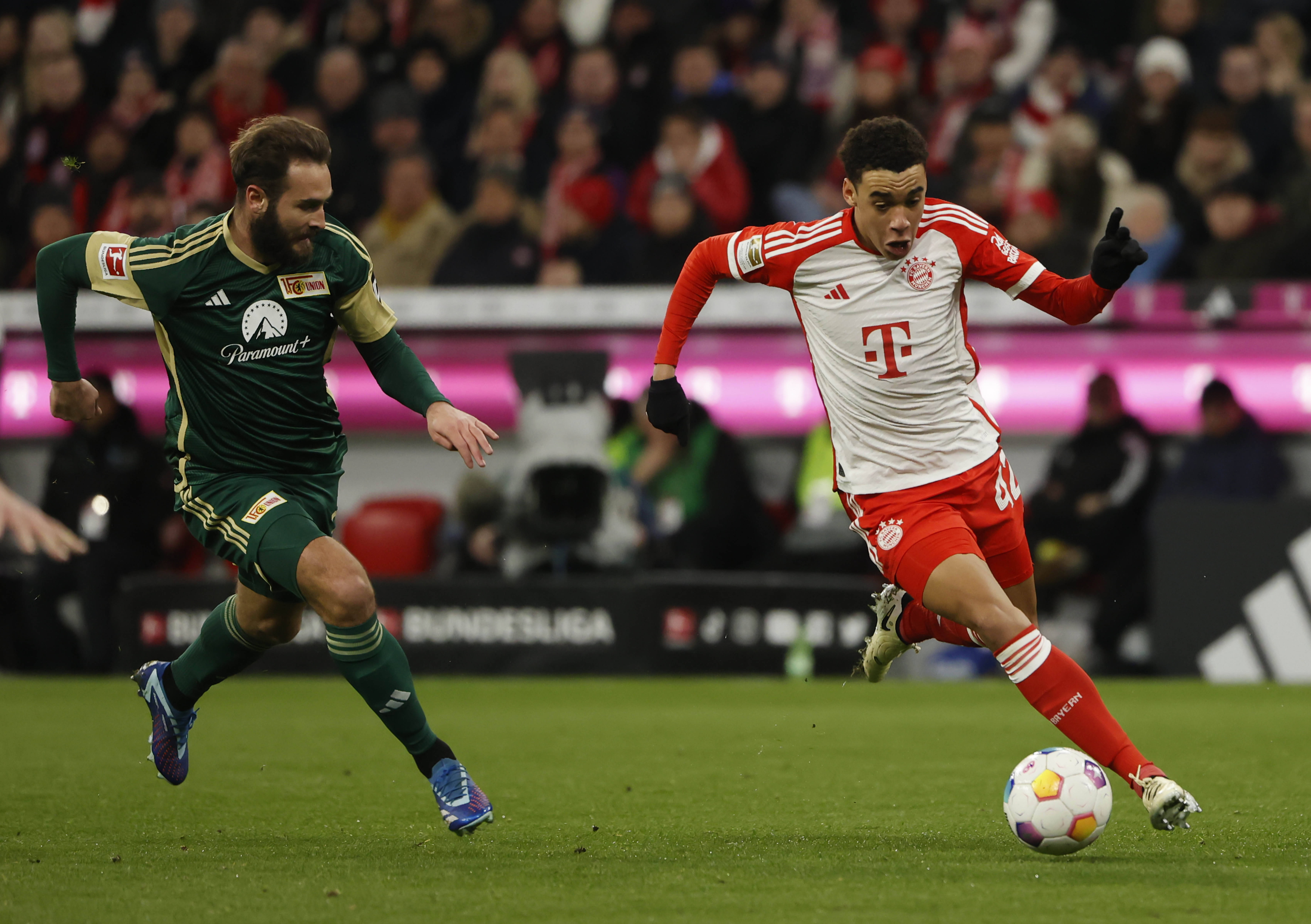 拜仁慕尼黑客场不敌马拉加,失利遗憾 拜仁慕尼黑客场不敌马拉加,失利遗憾