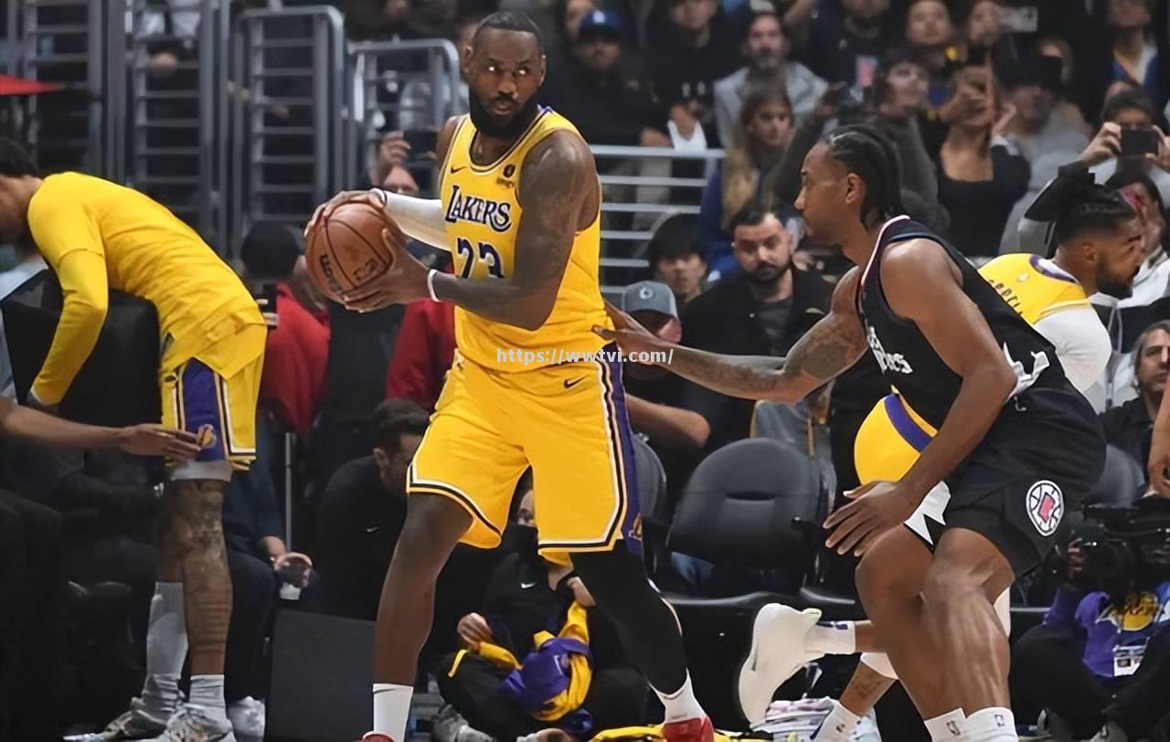 哈登正式宣布加盟湖人,联手詹姆斯再现大三巨头震撼! 哈登正式宣布加盟湖人,联手詹姆斯再现大三巨头震撼!