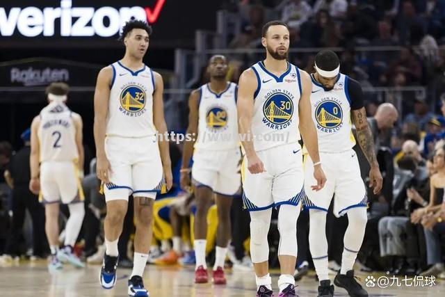 勇士客场逆转森林狼,库里全场29分 勇士客场逆转森林狼,库里全场29分