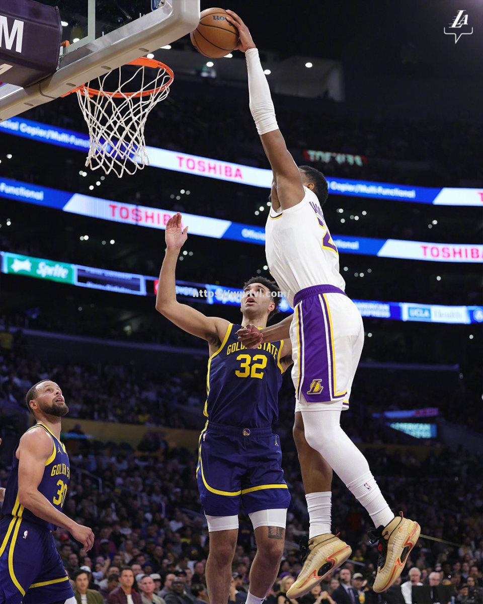 老鹰客场惜败湖人,失去三连胜 老鹰客场惜败湖人,失去三连胜