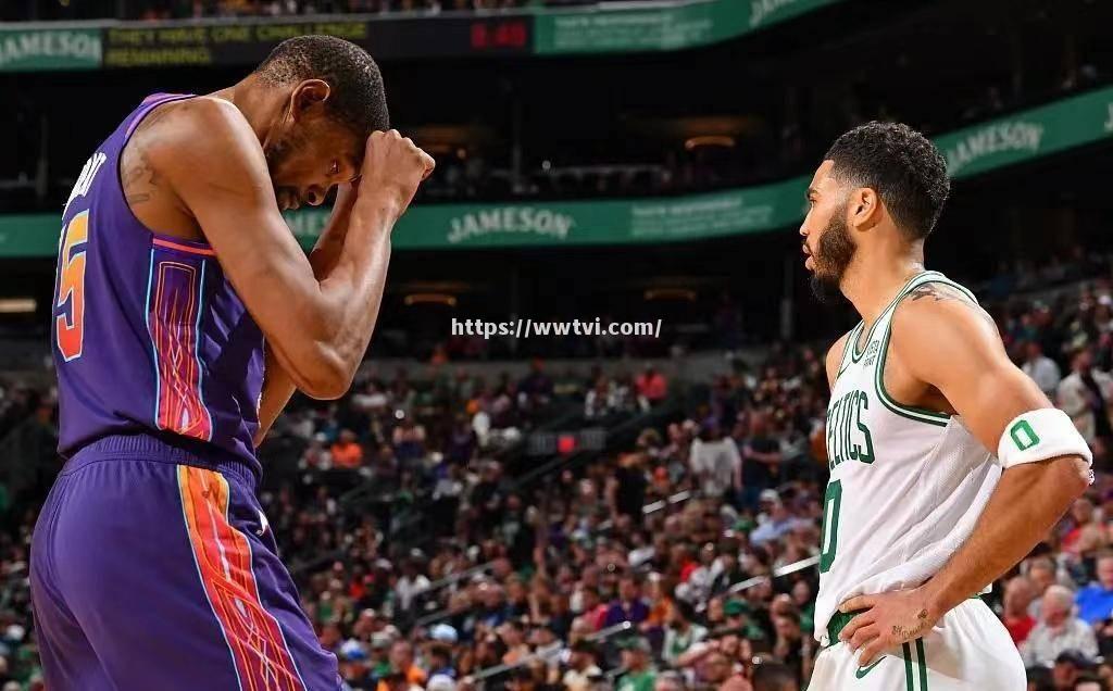 勇士队实现大逆转,杜兰特连拿三双 勇士队实现大逆转,杜兰特连拿三双