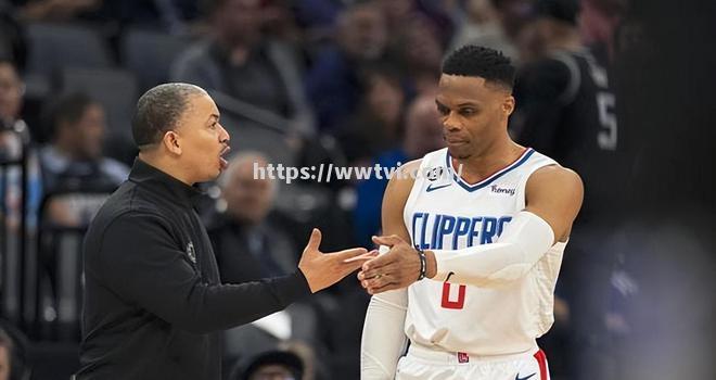 快船主帅宣布下课,球队需重新调整 快船主帅宣布下课,球队需重新调整