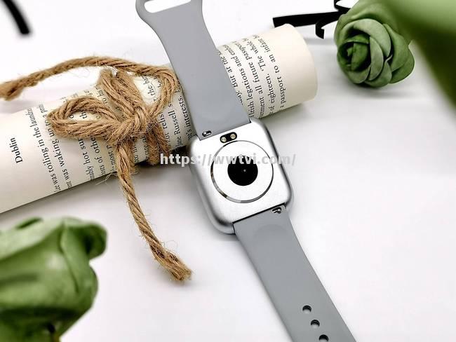 无线虽美,智能意甲球鞋没电也得成为搭档 无线虽美,智能意甲球鞋没电也得成为搭档