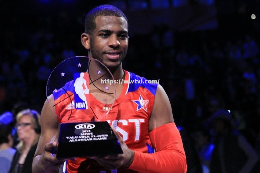 美国足球联赛明星获选为年度MVP 美国足球联赛明星获选为年度MVP