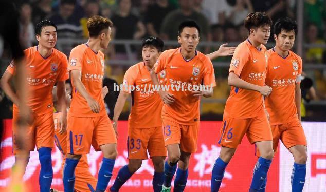 雄狮队主场大胜,赢得球迷掌声 雄狮队主场大胜,赢得球迷掌声