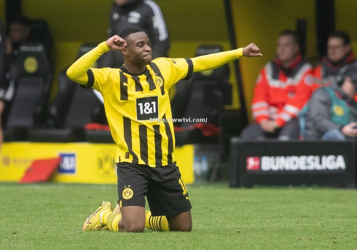 星空体育-斯图加特靠着犀利进球连胜，取得成功进发