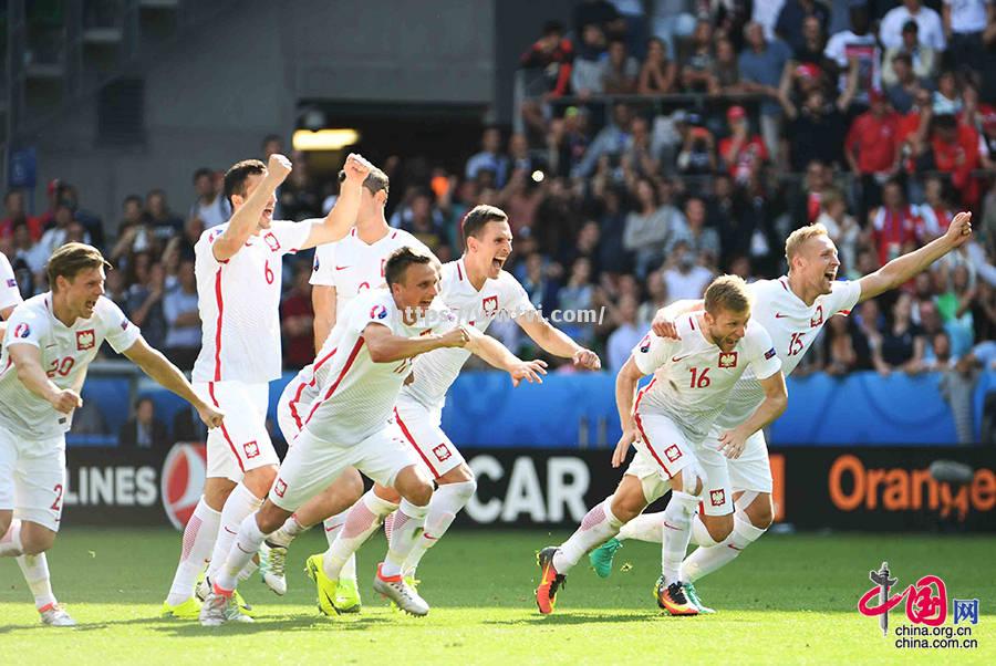 紧张刺激!欧预赛赛事举世瞩目 紧张刺激!欧预赛赛事举世瞩目