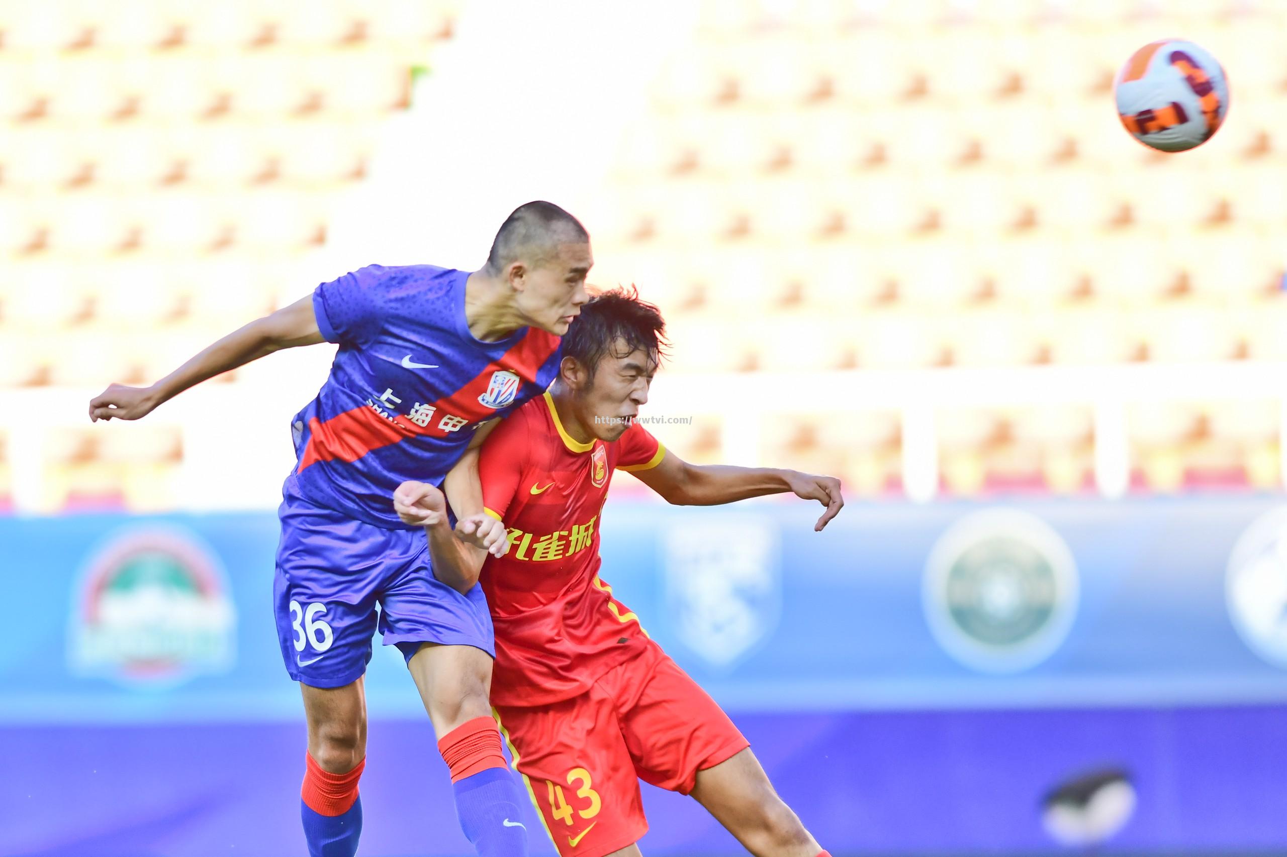 拼搏!国内足球冠军角逐激烈角逐 拼搏!国内足球冠军角逐激烈角逐