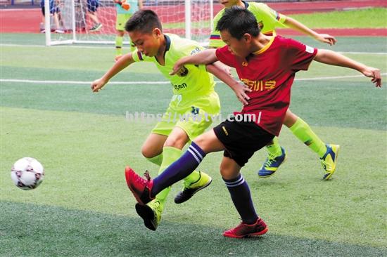 拼搏!国内足球冠军角逐激烈角逐 拼搏!国内足球冠军角逐激烈角逐