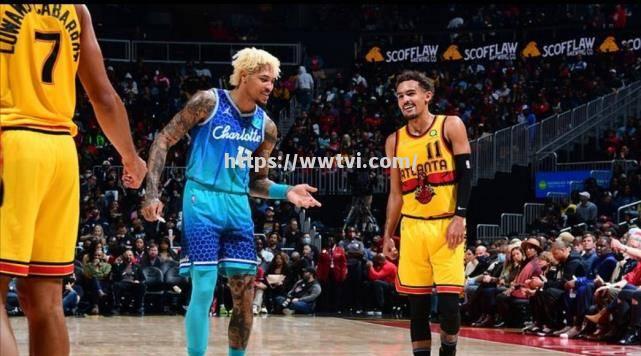 黄蜂中锋连续几场出色表现,球队逐渐崛起 黄蜂中锋连续几场出色表现,球队逐渐崛起