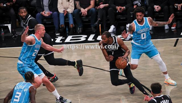 篮网客场击败黄蜂,欧文全方位表现 篮网客场击败黄蜂,欧文全方位表现