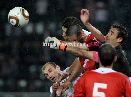 马耳他队在欧预赛中遭遇惨败,球迷心痛 马耳他队在欧预赛中遭遇惨败,球迷心痛