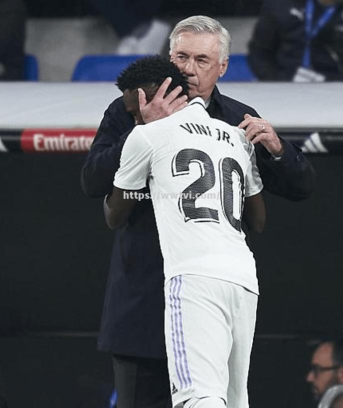 皇马前锋受伤,欧冠之路堪忧 皇马前锋受伤,欧冠之路堪忧