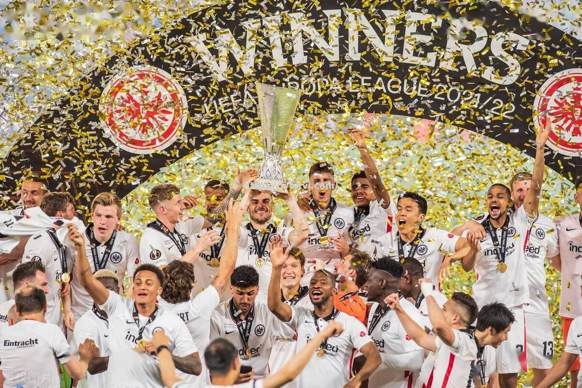 法兰克福战平对手,积分榜上止步不前 法兰克福战平对手,积分榜上止步不前