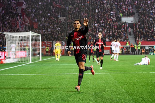 勒沃库森队迎来不败,球迷信心重燃 勒沃库森队迎来不败,球迷信心重燃