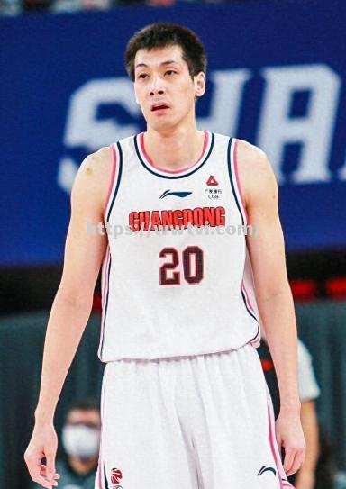 广东宏远大胜上海,遥遥领先积分榜 广东宏远大胜上海,遥遥领先积分榜