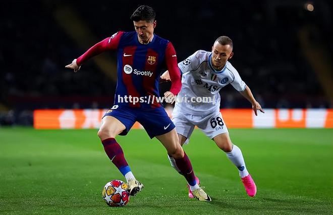 意甲卫冕冠军巴萨略胜一筹,荷甲冠军再添一员宝将 意甲卫冕冠军巴萨略胜一筹,荷甲冠军再添一员宝将