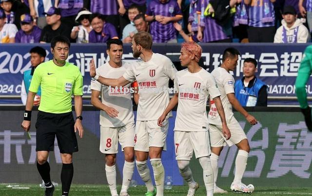 夺冠热门再现传统强队风采 夺冠热门再现传统强队风采