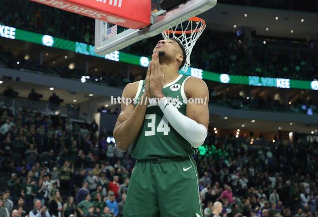 猛龙双塔压制篮網内线,雄鹿希尔大决赛重主场 猛龙双塔压制篮網内线,雄鹿希尔大决赛重主场