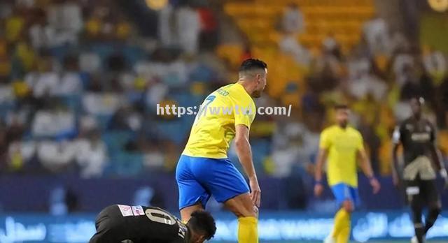 东方球队在比赛中取得了一个巨大的胜利 东方球队在比赛中取得了一个巨大的胜利