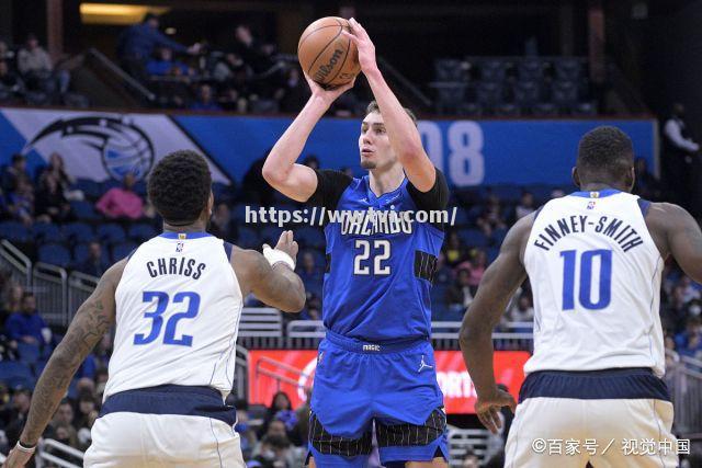 暴龙击败马刺,东部现稳定三雄局面 暴龙击败马刺,东部现稳定三雄局面