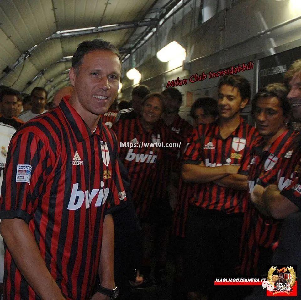 AC米兰主场痛失胜利,晋级前景黯淡 AC米兰主场痛失胜利,晋级前景黯淡