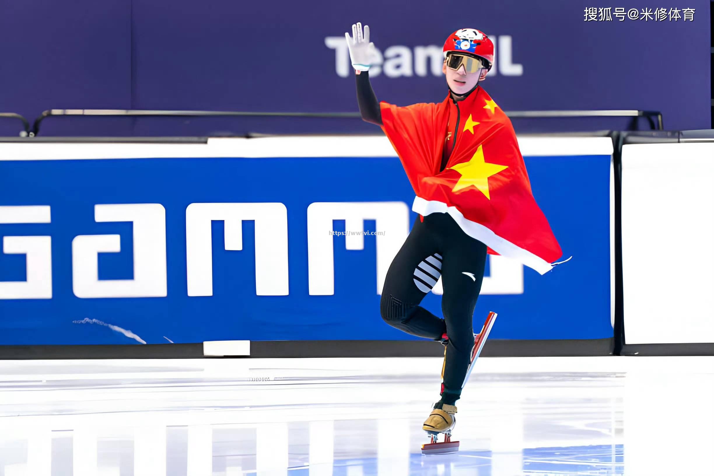 瓦朗谢纳主场大胜,球迷高唱胜利进行曲 瓦朗谢纳主场大胜,球迷高唱胜利进行曲