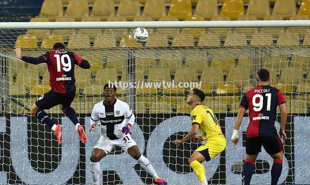 卡利亚里门将神勇扑出点球,力保球门不失 卡利亚里门将神勇扑出点球,力保球门不失