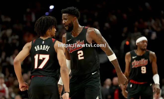 太阳战胜爵士,艾顿双+表现抢眼 太阳战胜爵士,艾顿双+表现抢眼