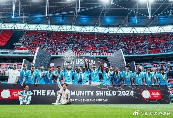 拜仁慕尼黑队员接受采访谈赛季规划 拜仁慕尼黑队员接受采访谈赛季规划