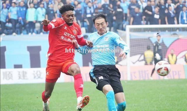 北京国安主场胜大连海象队,登顶积分榜 北京国安主场胜大连海象队,登顶积分榜