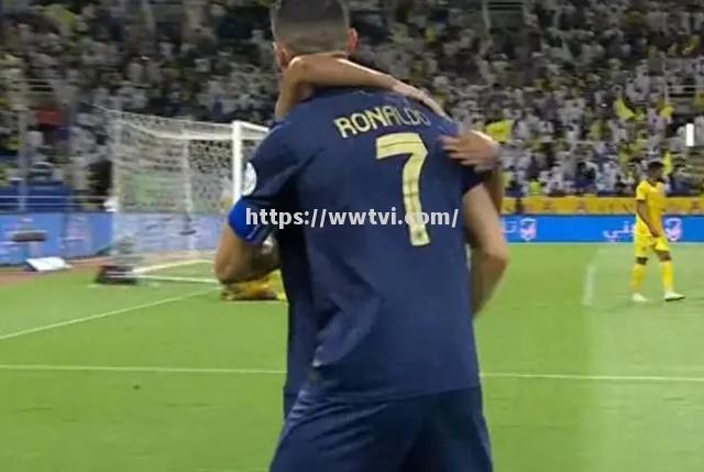 那不勒斯战术调整,实现逆袭 那不勒斯战术调整,实现逆袭