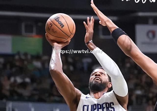 快船后场出色表现,轻取猛龙晋级半决赛 快船后场出色表现,轻取猛龙晋级半决赛