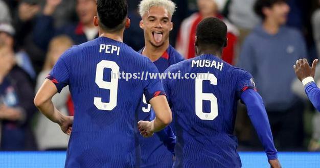 特立尼达队在比赛中击败对手,取得胜利 特立尼达队在比赛中击败对手,取得胜利