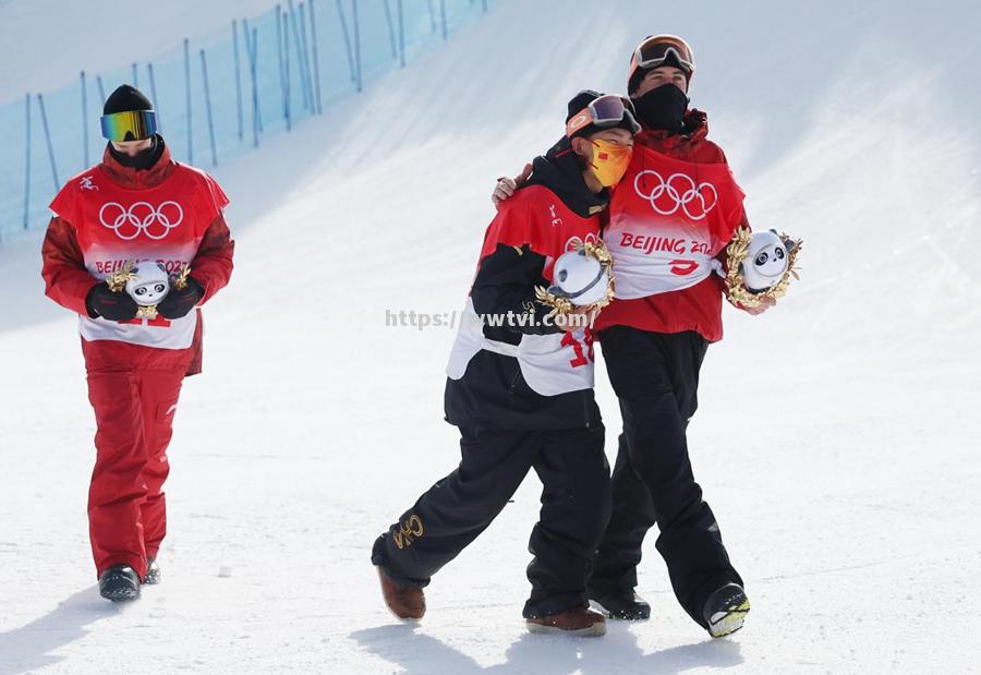 体育赛场上的精彩瞬间感动人心 体育赛场上的精彩瞬间感动人心