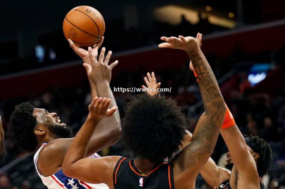 人新季士气低迷,客场负于活塞 人新季士气低迷,客场负于活塞