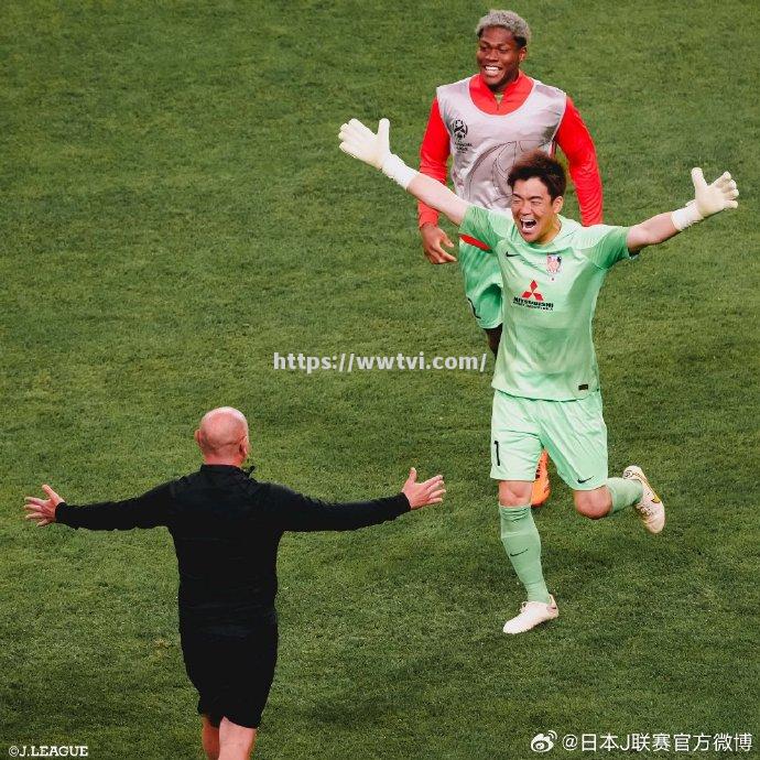 联赛季后赛形势激烈,冠军谁将战胜众多强手 联赛季后赛形势激烈,冠军谁将战胜众多强手