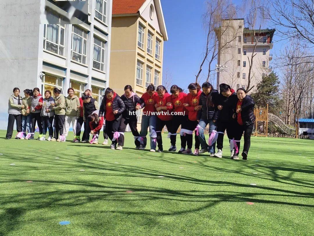 神奇一战:球队团结一心向前冲 神奇一战:球队团结一心向前冲