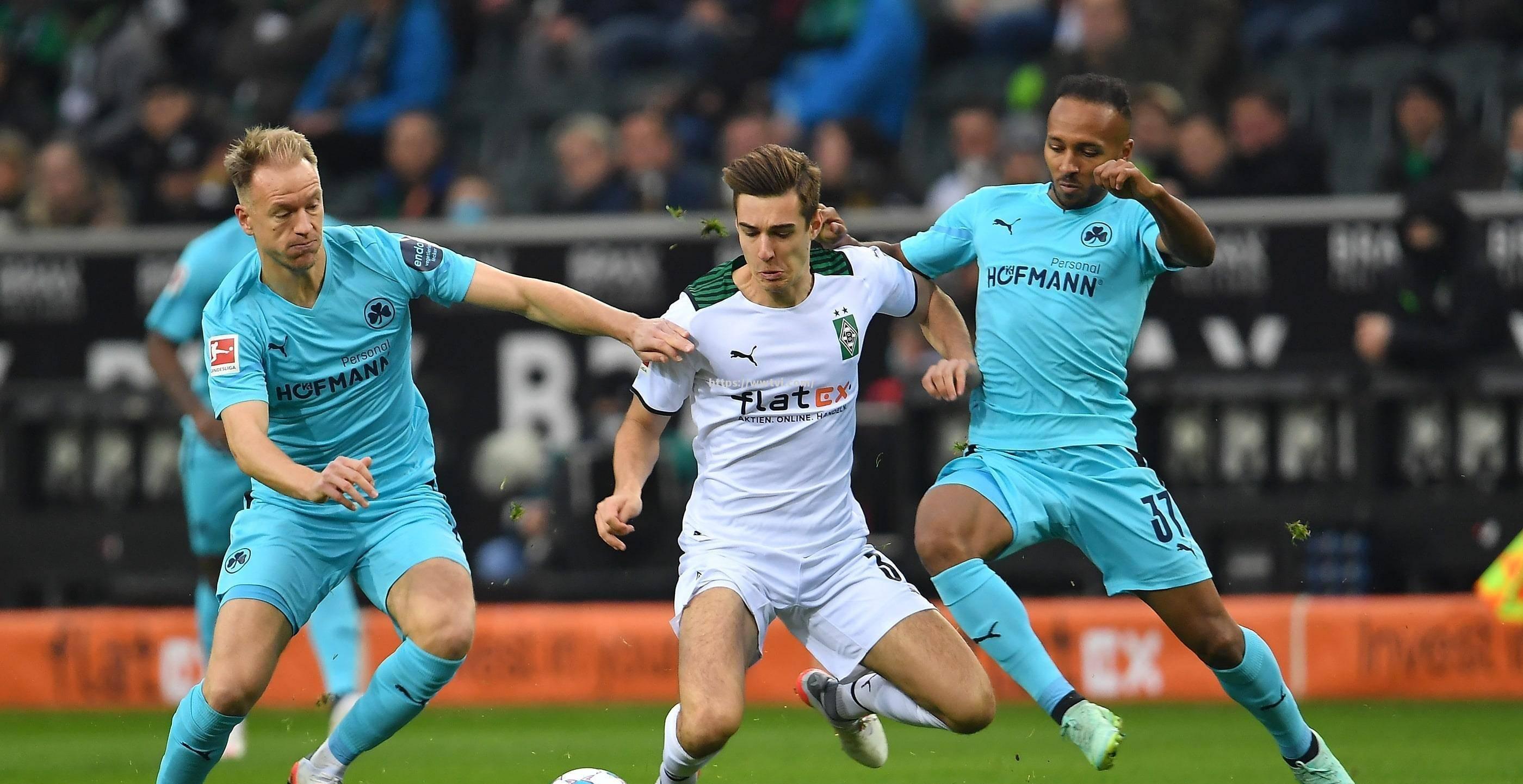 门兴格拉德巴赫战术失误丢失分,球队遭遇危机 门兴格拉德巴赫战术失误丢失分,球队遭遇危机