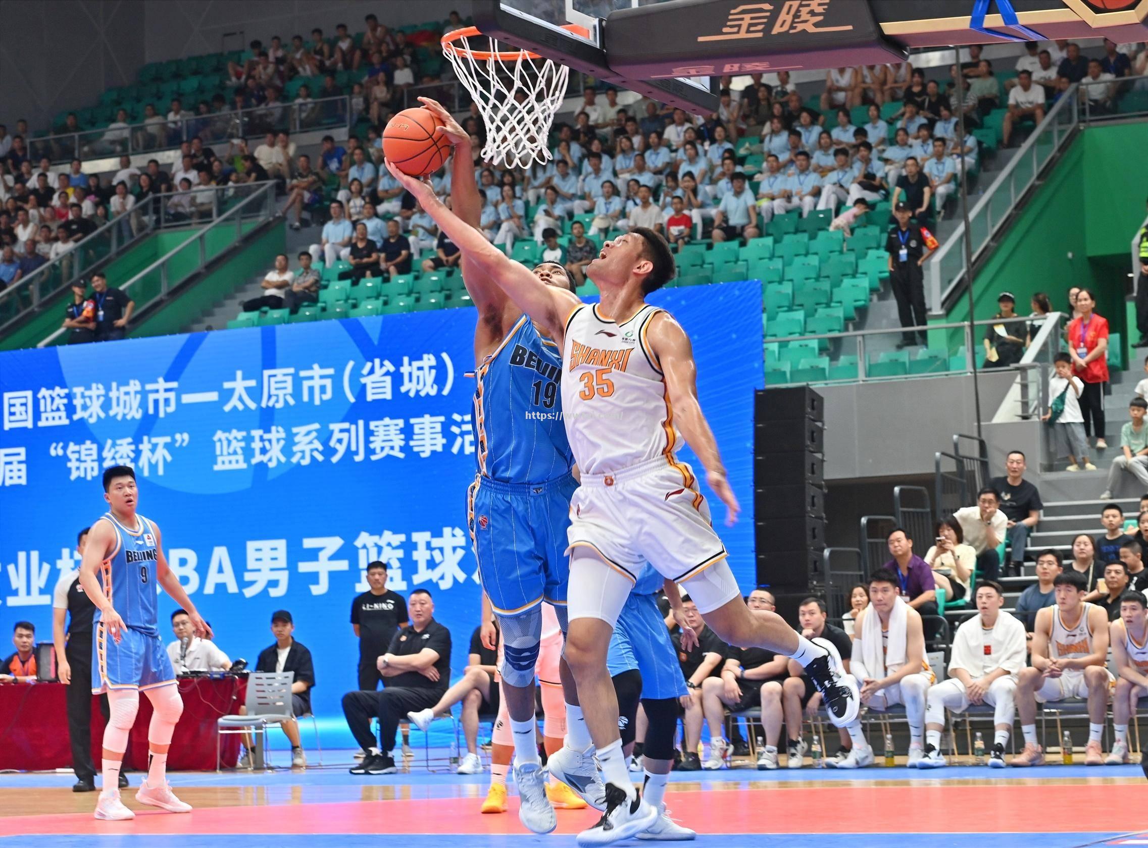 体育新闻热播:篮球赛事全面报道 体育新闻热播:篮球赛事全面报道