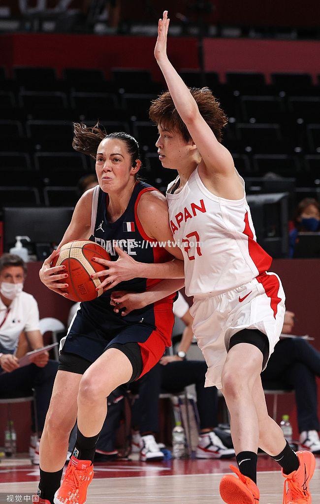 法国队大胜亚美尼亚,领先优势不断扩大 法国队大胜亚美尼亚,领先优势不断扩大