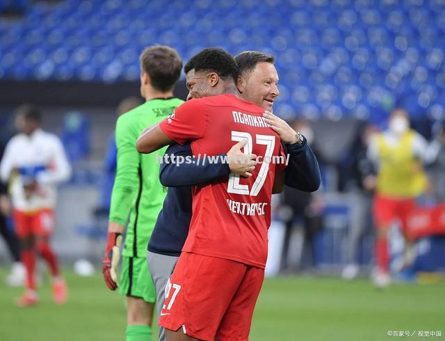 柏林赫塔主场逼平多特蒙德,表现不俗 柏林赫塔主场逼平多特蒙德,表现不俗