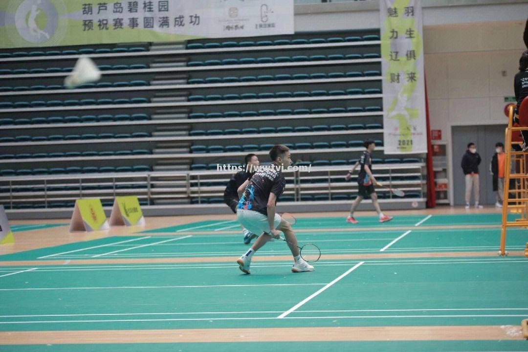 球技搏命!独特风采在羽毛球项目展现 球技搏命!独特风采在羽毛球项目展现