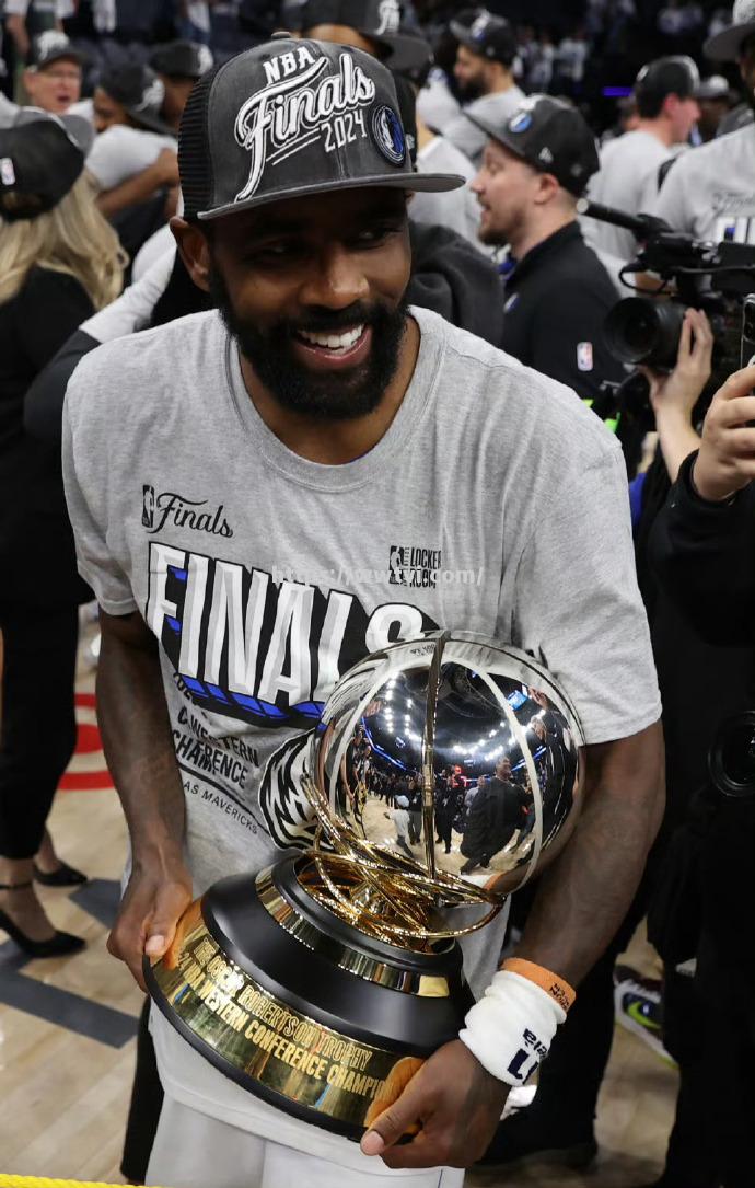 篮球明星欧文首秀完美表现,球队夺冠在望 篮球明星欧文首秀完美表现,球队夺冠在望